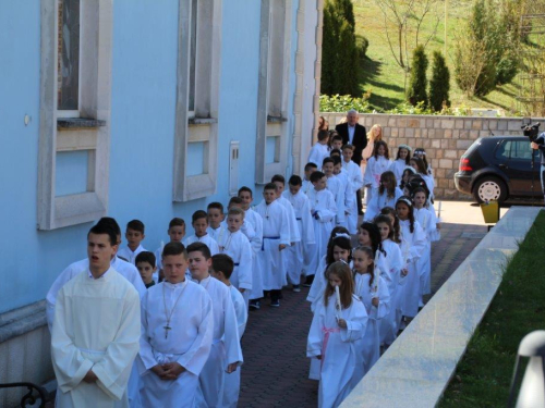 FOTO: Prva pričest u župi Prozor