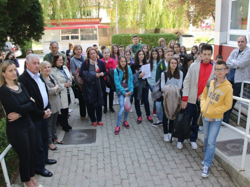 FOTO: U Prozoru održano županijsko natjecanje iz matematike