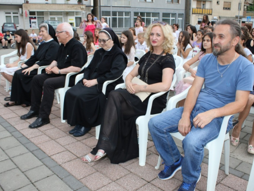 FOTO: U Prozoru održan festival duhovne glazbe ''Djeca pjevaju Isusu''