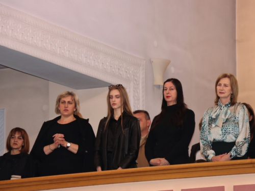 FOTO/VIDEO: Matura 2023. - Defile mladosti na ulicama Prozora