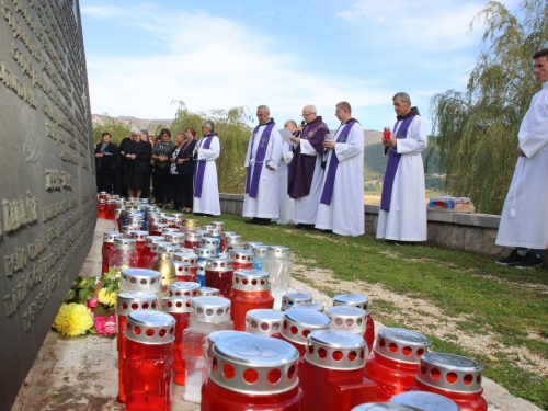 FOTO: Dan sjećanja na ramske žrtve