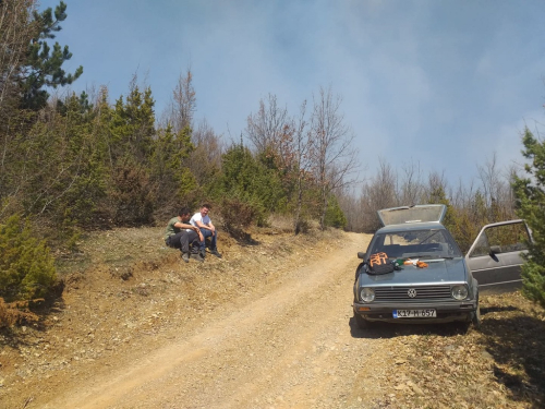 Požar u Donjoj Rami se širi, gase ga vatrogasci i mještani