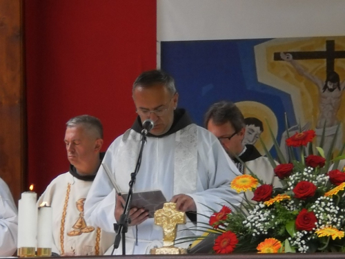 FOTO: Vanjska proslava sv. Ante u župi Gračac