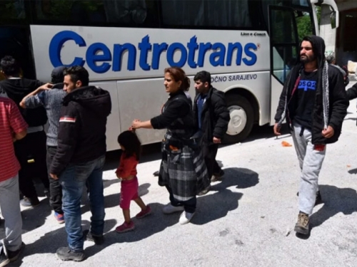 Migranti pušteni prema Mostaru