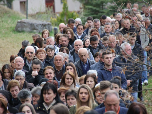 FOTO: Put križa kroz fratarski gaj na Šćitu