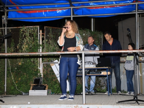 FOTO: U Prozoru na koncertu nastupale 'Mlade nade ramske estrade'