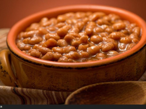 Zimska tavica s bijelim grahom i dimljenom kobasicom