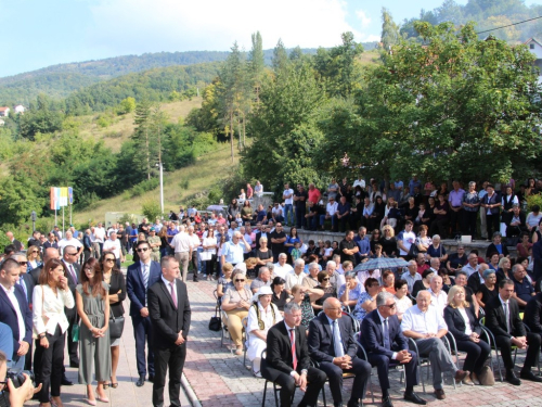 FOTO: Na Uzdolu obilježena 25. obljetnica zločina nad Hrvatima