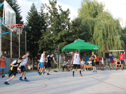 FOTO: Druga večer Streetball turnira u Prozoru