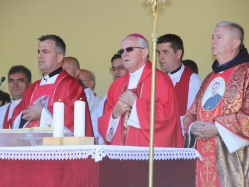 FOTO: Na Uzdolu obilježena 24. obljetnica stravičnog pokolja nad Hrvatima