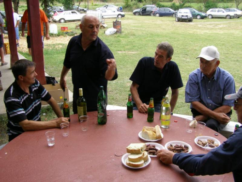 FOTO: Druženje Rumbočana iz Donjeg sela