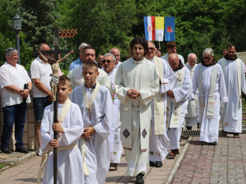FOTO: Župa Uzdol proslavila svog nebeskog zaštitnika sv. Ivana Krstitelja