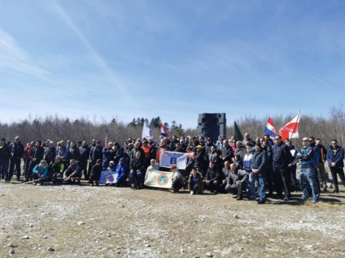 Održan tradicionalni memorijalni uspon na Prokos