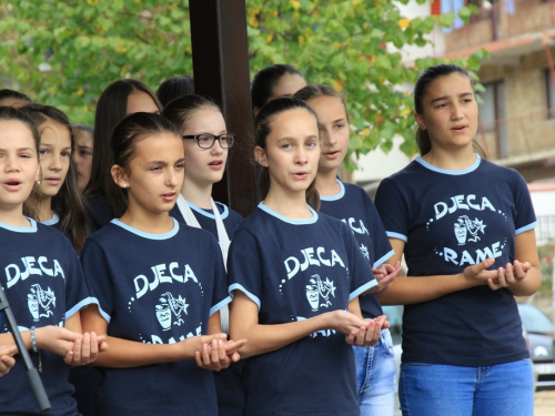 FOTO: Dani kruha i zahvalnosti za plodove zemlje u OŠ Marka Marulića Prozor