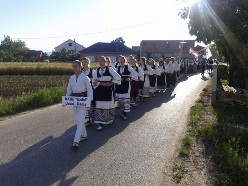 HKUD Uzdol nastupao u Čeljevu na smotri folklora