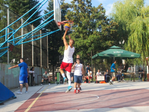 Foto: Internet club dd pobjednik je Streetball Rama 2018. za juniore