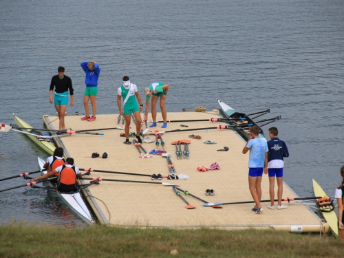 FOTO: Na Ramskom jezeru održana 3. veslačka regata