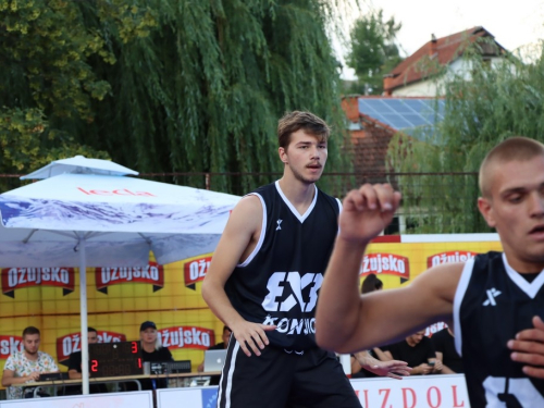 FOTO: Druga večer Streetball turnira u Prozoru