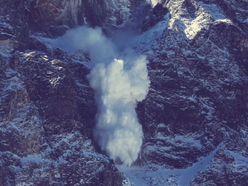 U lavini u francuskim Alpama poginule najmanje četiri osobe