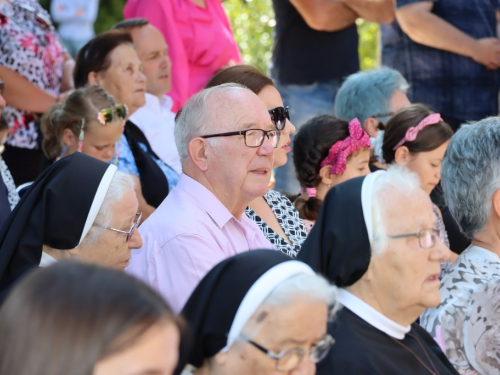 FOTO: Mlada misa fra Mislava Jozića na Šćitu