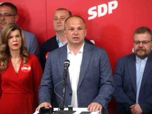 Rejting im je rastao mjesecima, a onda je stigao hladni tuš: Izgubili crvene utvrde