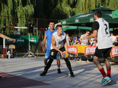 FOTO: ''General Vasilije Mitu'' iz Zagreba pobjednik 15. Streetball Rama