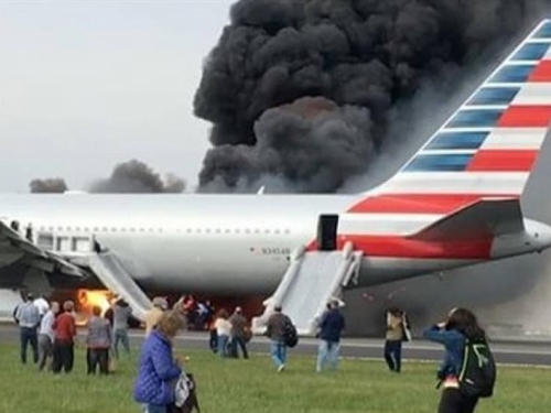 Zrakoplov sa 170 ljudi zapalio se pri polijetanju