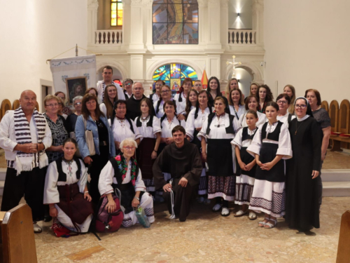 FOTO/VIDEO: Ramci hodočastili Gospi u Sinj