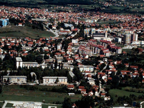 Bugojno: Mladić izvršio samoubojstvo skočivši s vrha "Plave bolnice"