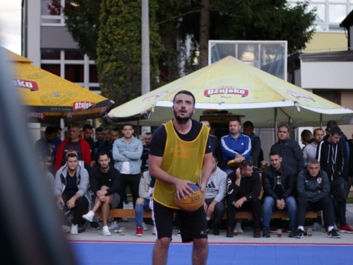 FOTO: Druga večer Streetball turnira u Prozoru