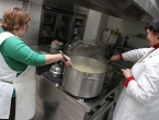 Vlada HNŽ: 113.000 KM za pučke kuhinje i projekte socijalne politike