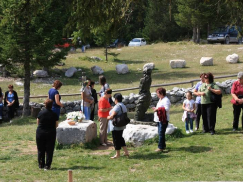 FOTO: Misa za poginule duvandžije na Vran planini