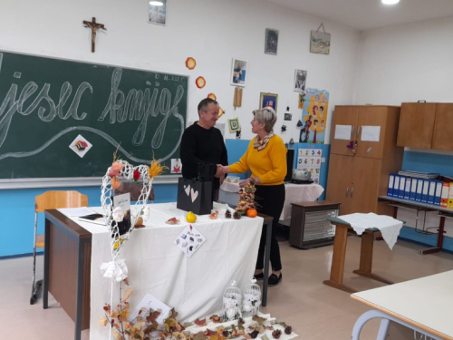 U OŠ Veselka Tenžere na Uzdolu obilježen Mjesec hrvatske knjige