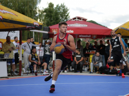 FOTO: Druga večer Streetball turnira u Prozoru