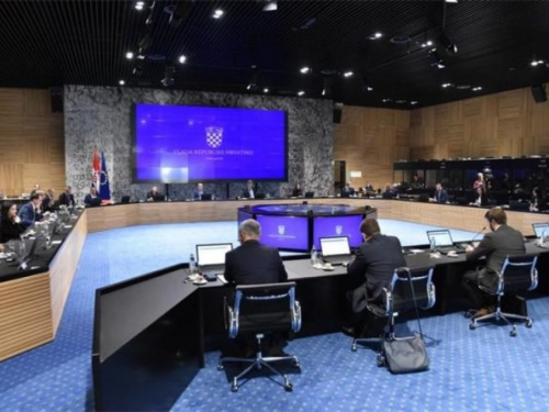 Vlada RH danas donirala 43 milijuna kuna za SKB Mostar i domove zdravlja u BiH