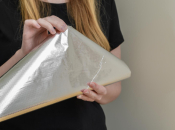 Folija na jednom mjestu u kupaonici rješava problem mirisa i vlage