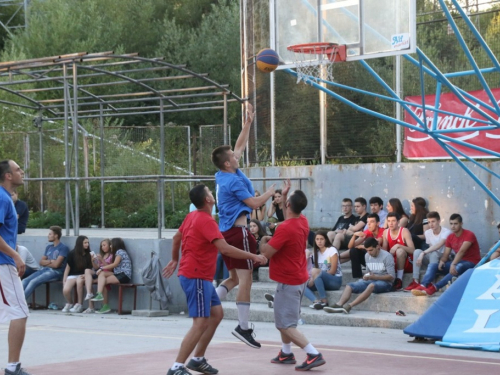 FOTO: Počeo turnir u uličnoj košarci ''Streetball Rama 2017.''