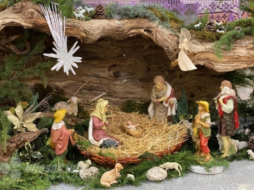 Božić je, blagdan rođenja Isusa Krista