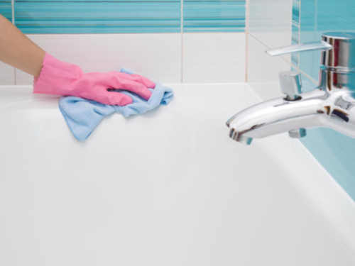 Kako se riješiti dosadnih naslaga sapuna na pločicama bez ribanja?