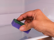 Stavite običnu kuhinjsku spužvicu u zamrzivač i preko noći riješite velik problem