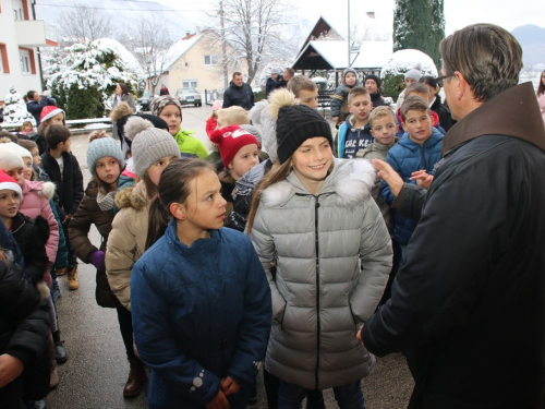 ​FOTO: Sv. Nikola s radošću dočekan u župi Rumboci