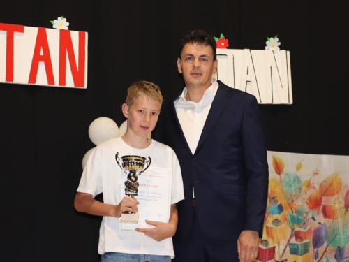 FOTO: Svečano obilježen Dan OŠ Marka Marulića Prozor