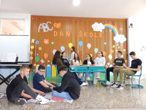 FOTO: Dan OŠ 'Ivan Mažuranić' Gračac