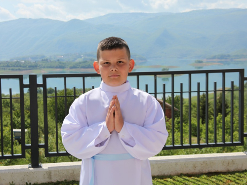 FOTO: Prva pričest u župi Rumboci