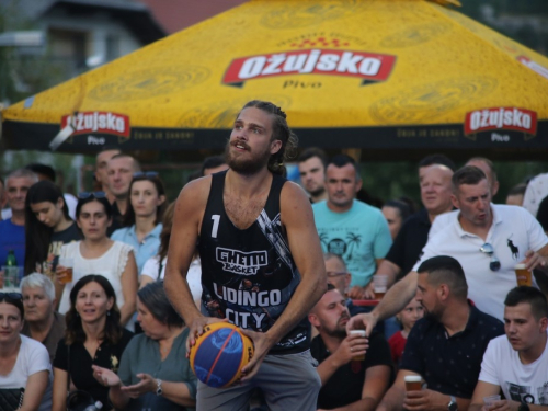 FOTO: Ekipa ''Makarska 3x3'' pobjednik 19. Streetball Rama 2021.