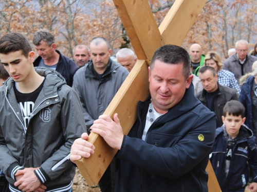 FOTO: Put križa - Prva korizmena nedjelja u župi Uzdol