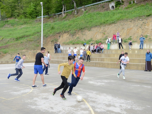 FOTO: Druženje ministranata na Uzdolu