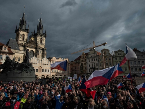 Pogledajte prizore iz Praga nakon najave novog lockdowna, došlo je do žestokog obračuna