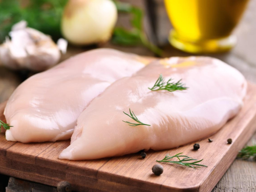 Nikada nemojte raditi ovu grešku prije spremanja piletine!