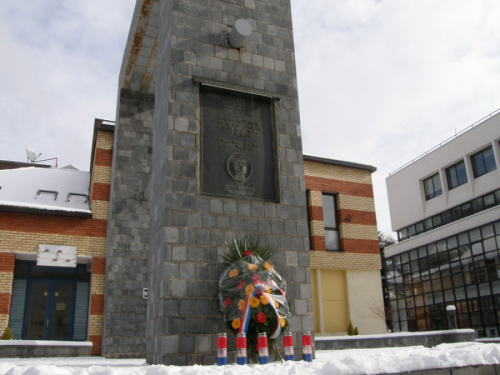 Polaganje vijenaca i paljenje svijeća povodom 19. obljetnice operacije "Tvigi 94"